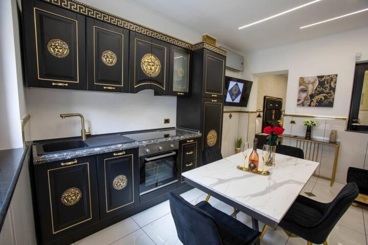 Gd Luxury Suite ランダッツォ エクステリア 写真